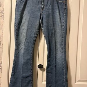 Levi's Women's Flare Jeans in Blue